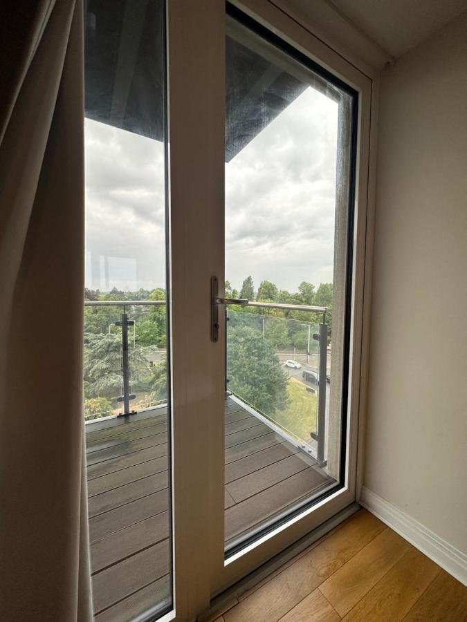 Uxbridge Apartment Luaran gambar